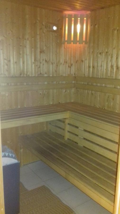 Penzion Anton Teplička nad Váhom Exteriör bild